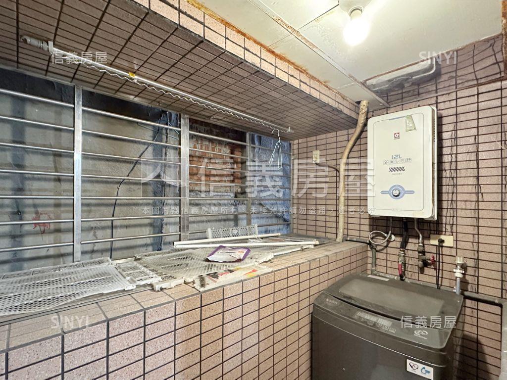 冠倫頂客‧優質２房房屋室內格局與周邊環境