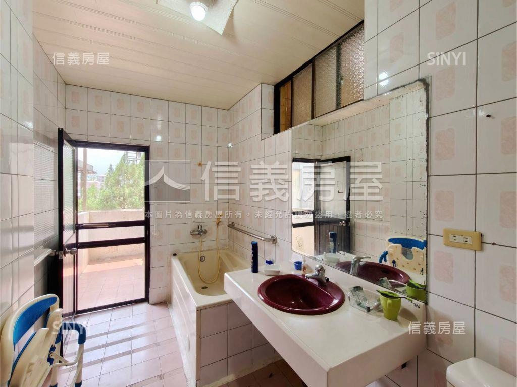 國花山莊獨門宅院房屋室內格局與周邊環境