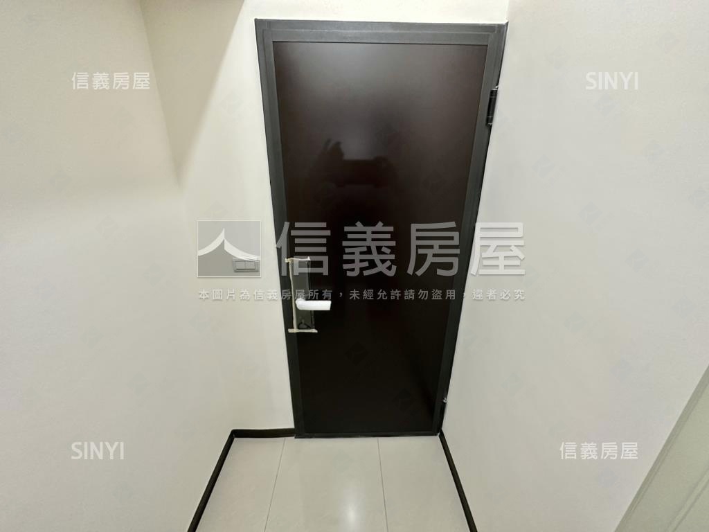 ☆全新未住電梯２房房屋室內格局與周邊環境