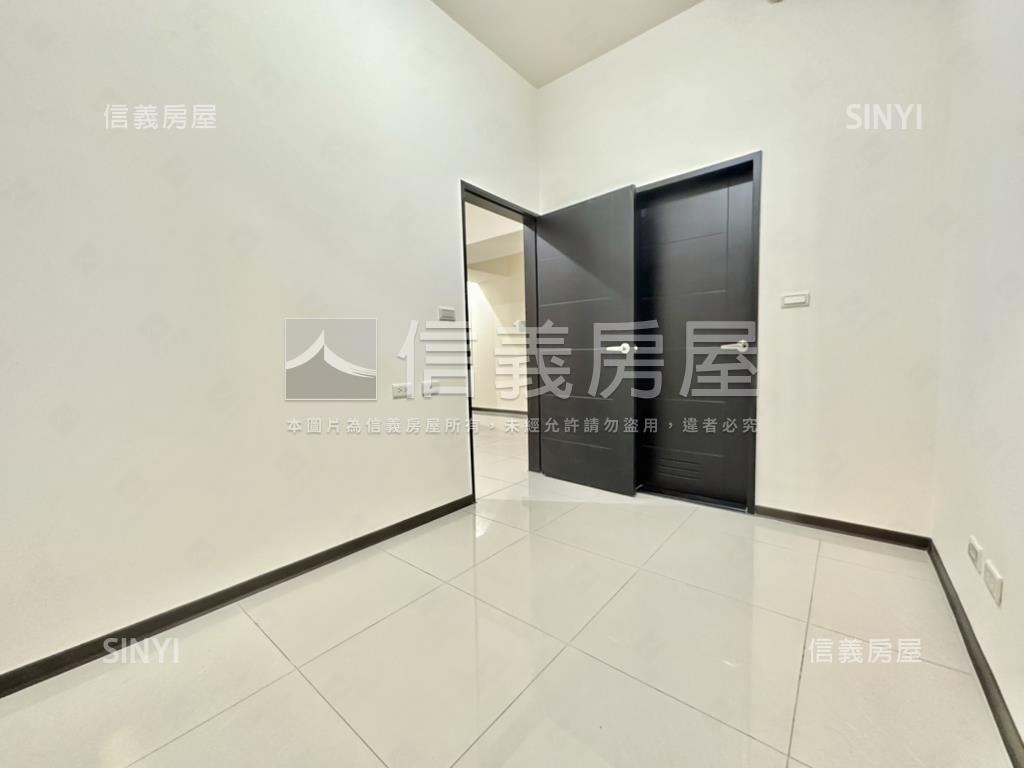 ☆全新未住電梯２房房屋室內格局與周邊環境