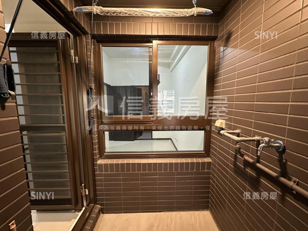 ☆全新未住電梯２房房屋室內格局與周邊環境
