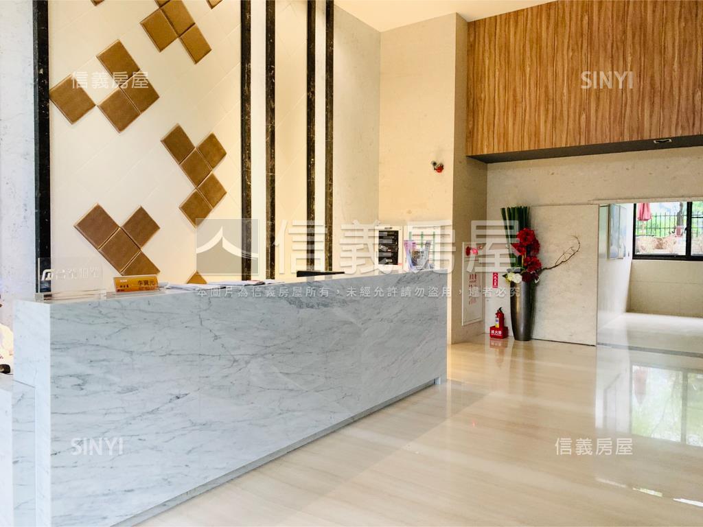 捷運讚稀有兩房車位房屋室內格局與周邊環境