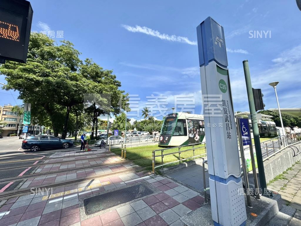 輕軌旁近英明市場翻新兩房房屋室內格局與周邊環境