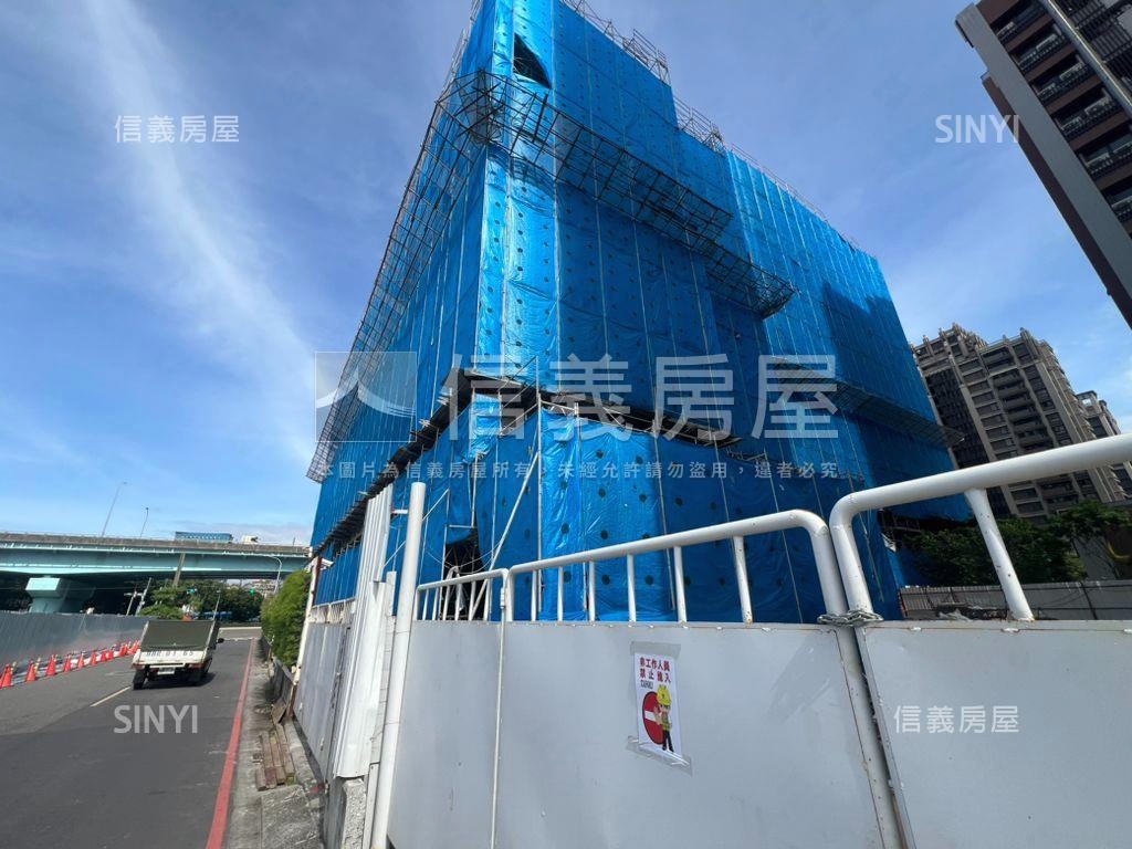 低總價兩房平面車位房屋室內格局與周邊環境