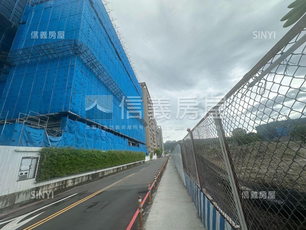 低總價兩房平面車位房屋室內格局與周邊環境