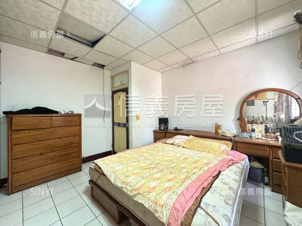 專任！文華高中活路透天房屋室內格局與周邊環境
