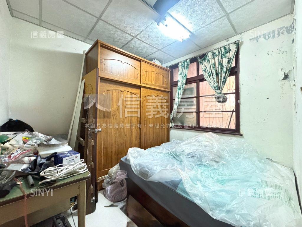 專任！文華高中活路透天房屋室內格局與周邊環境
