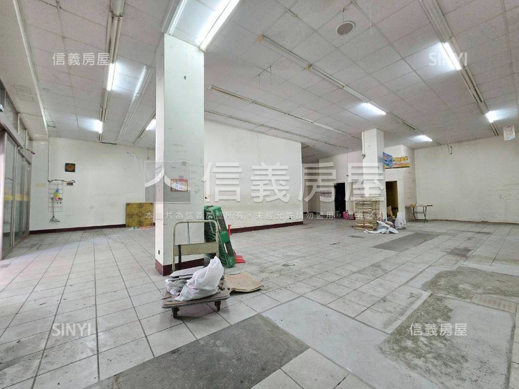 近中路和市府商圈百坪店面房屋室內格局與周邊環境