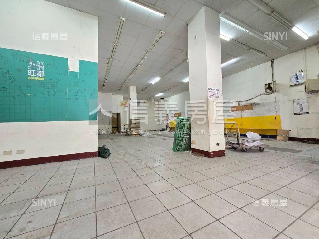 近中路和市府商圈百坪店面房屋室內格局與周邊環境