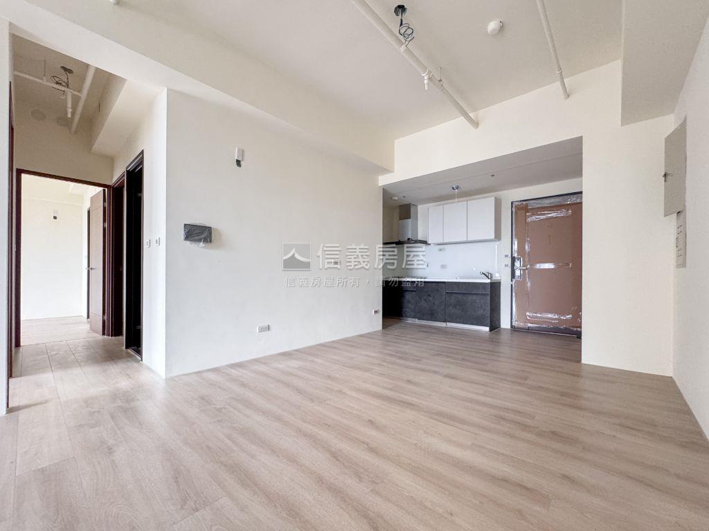 聚吉第Ｂ１次頂樓三房房屋室內格局與周邊環境