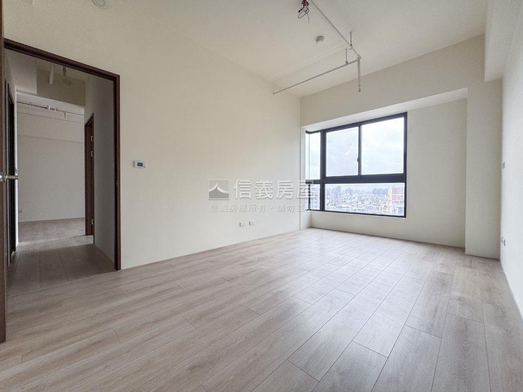 聚吉第Ｂ１次頂樓三房房屋室內格局與周邊環境