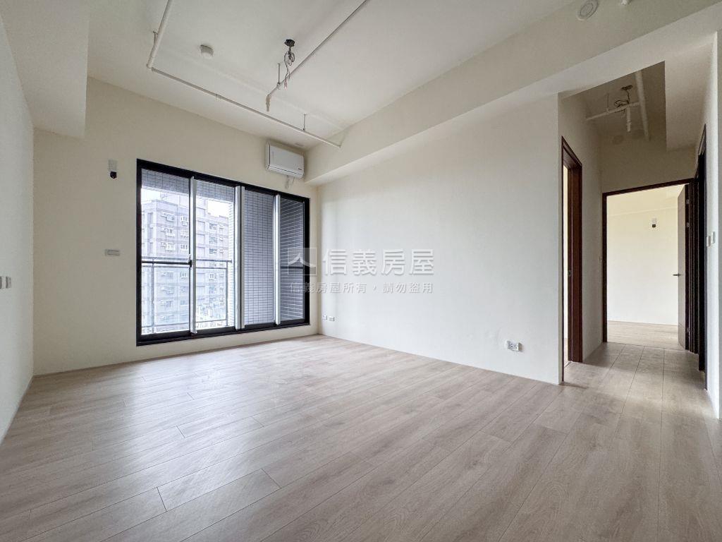 聚吉第Ｂ１次頂樓三房房屋室內格局與周邊環境