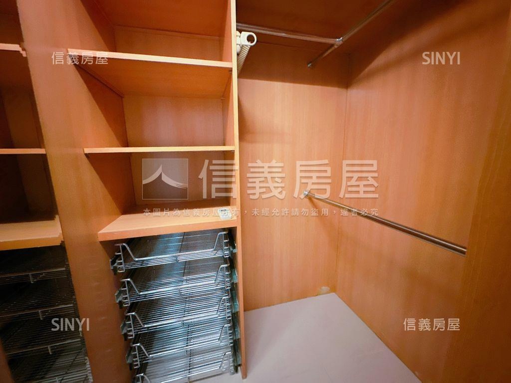捷運收租景觀邊間頂加房屋室內格局與周邊環境
