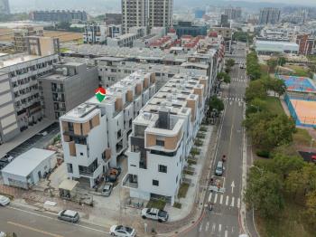 最美透天千瓣白