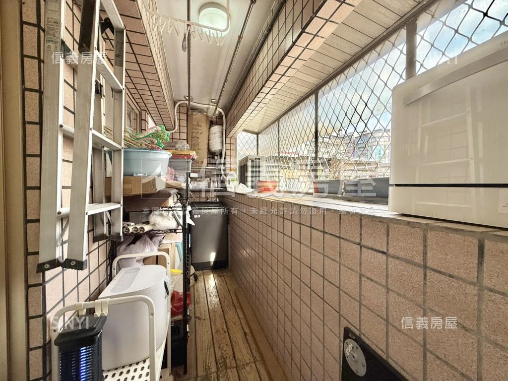 頂溪鄉村綠意華廈三房車位房屋室內格局與周邊環境