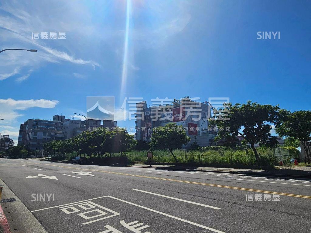 內科３４４坪企業總部土地房屋室內格局與周邊環境