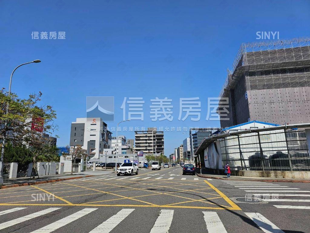 內科３４４坪企業總部土地房屋室內格局與周邊環境