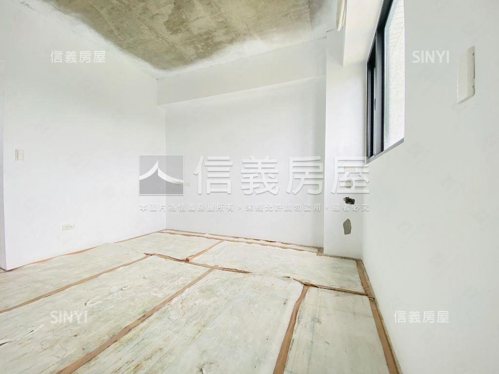 眺山景輕屋齡華廈優房屋室內格局與周邊環境