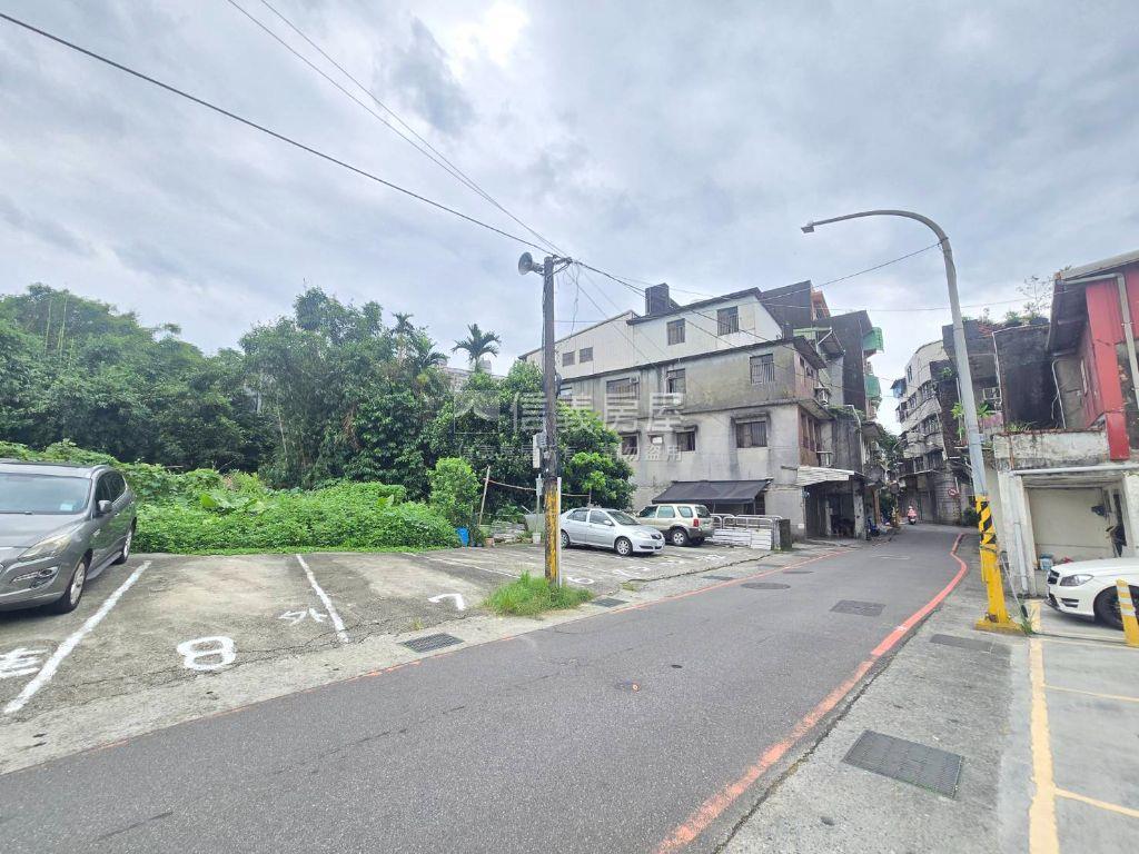 汐止精選商業用地房屋室內格局與周邊環境