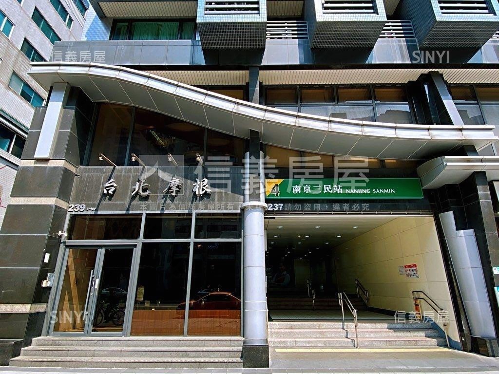 摩根小豪邸附坡平車位房屋室內格局與周邊環境