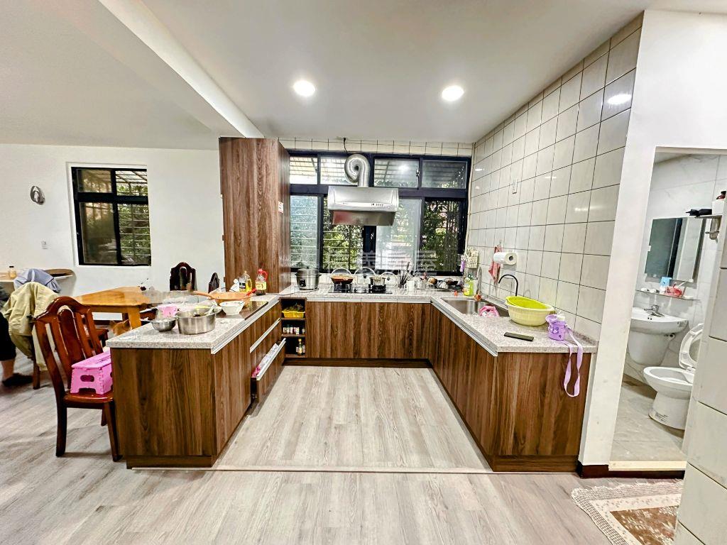 中正國中四房美寓房屋室內格局與周邊環境
