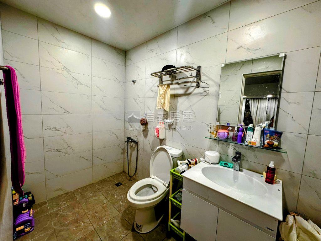 中正國中四房美寓房屋室內格局與周邊環境
