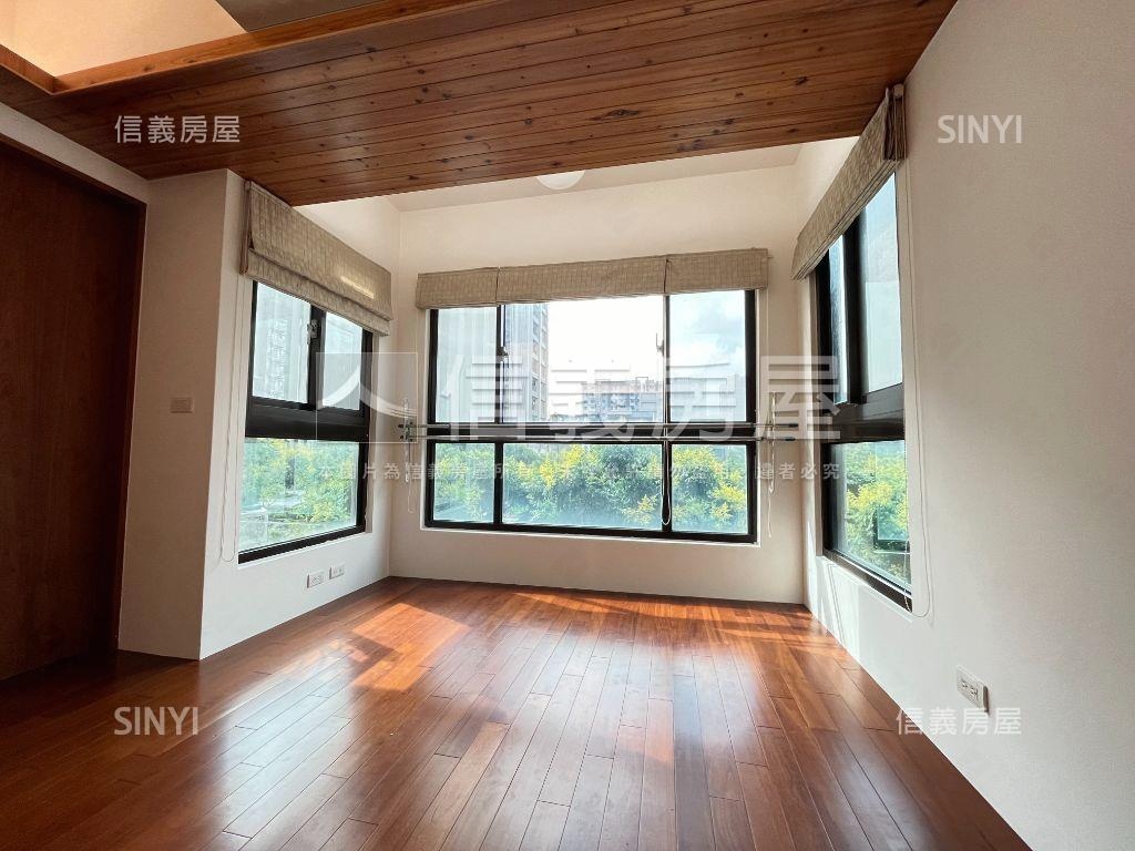 首席優質３房房屋室內格局與周邊環境