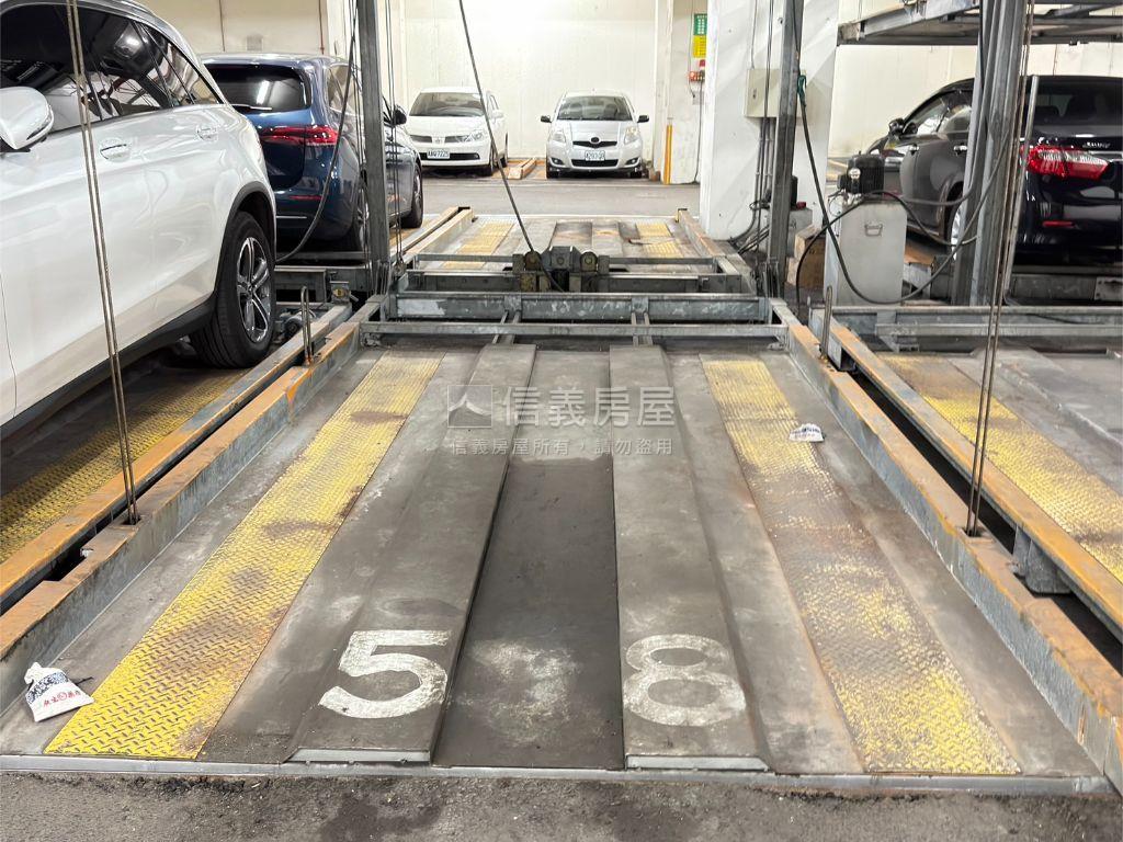 雅筑國際高樓層美屋帶車位房屋室內格局與周邊環境