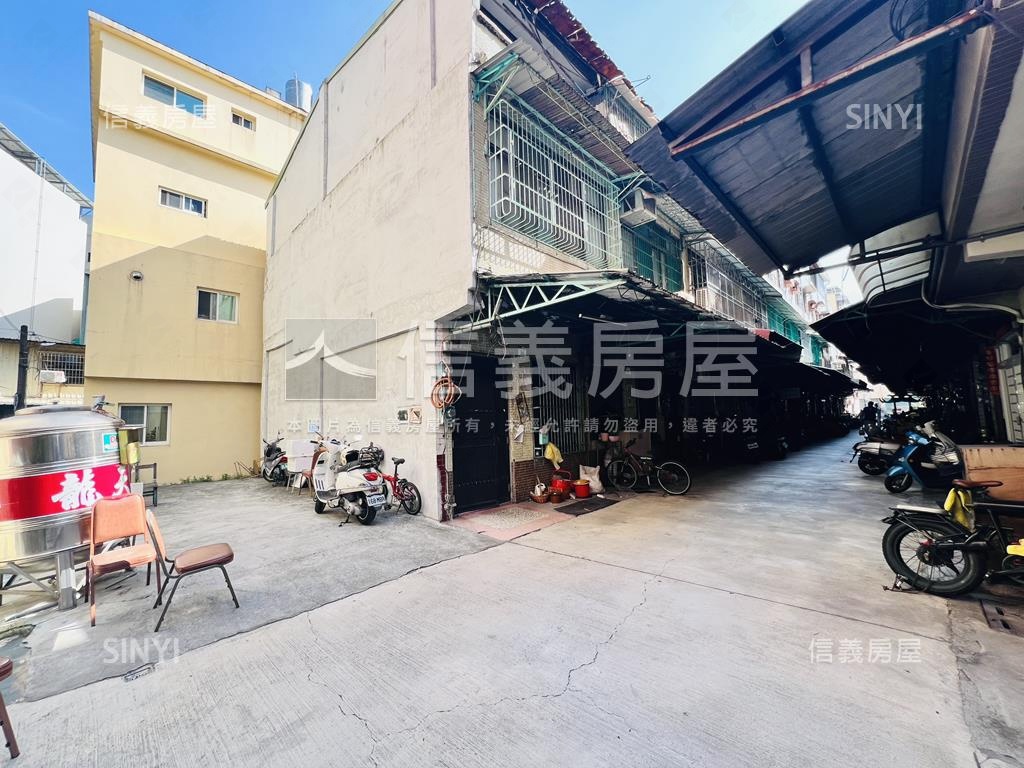 前鎮超值美透天房屋室內格局與周邊環境