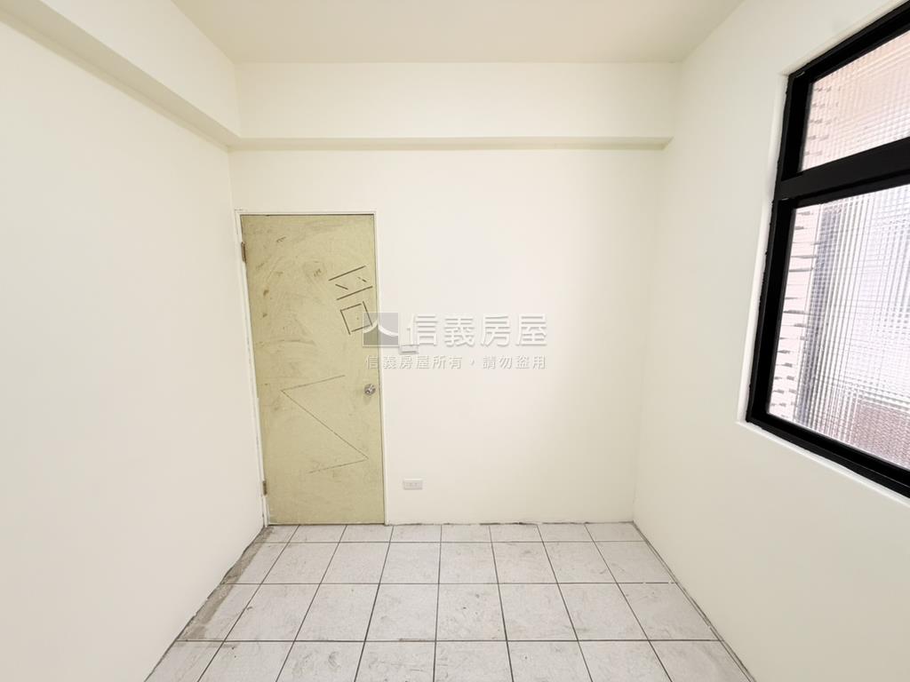 佳園路採光好美寓房屋室內格局與周邊環境
