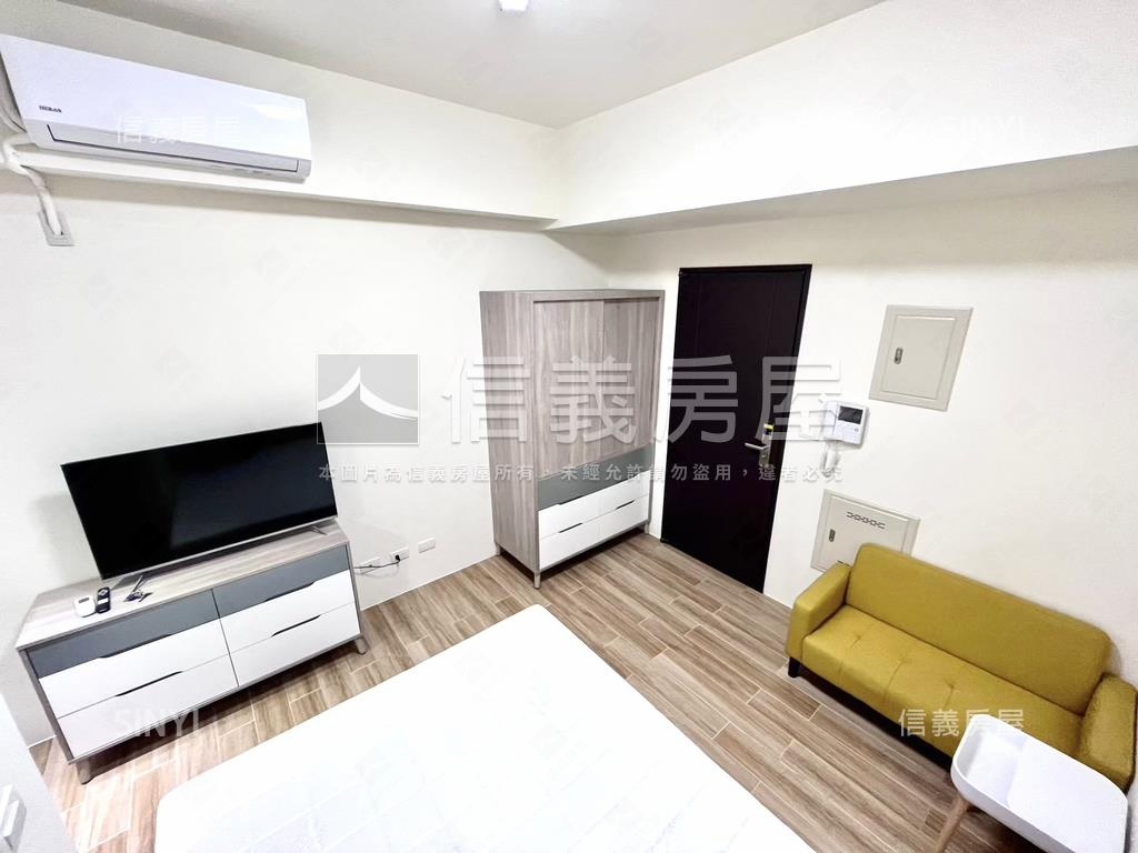 世紀行館高樓二房房屋室內格局與周邊環境