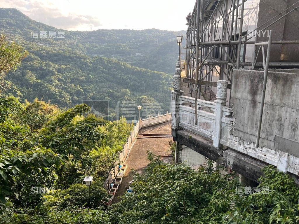 指南宮大雄寶殿旁風景地房屋室內格局與周邊環境