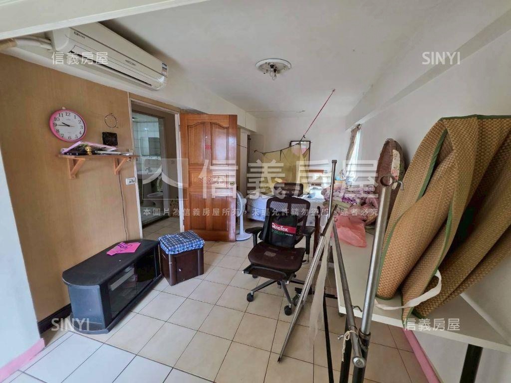 台北芳鄰邊間３房車位房屋室內格局與周邊環境