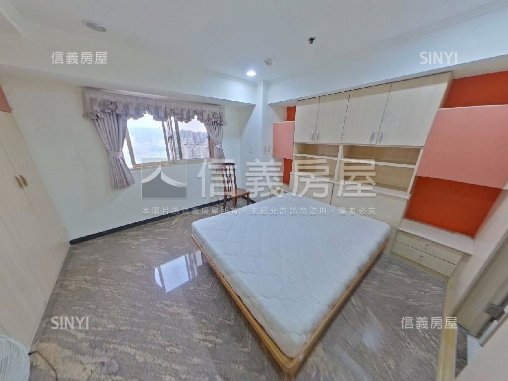 極景藍區高樓景觀宅房屋室內格局與周邊環境