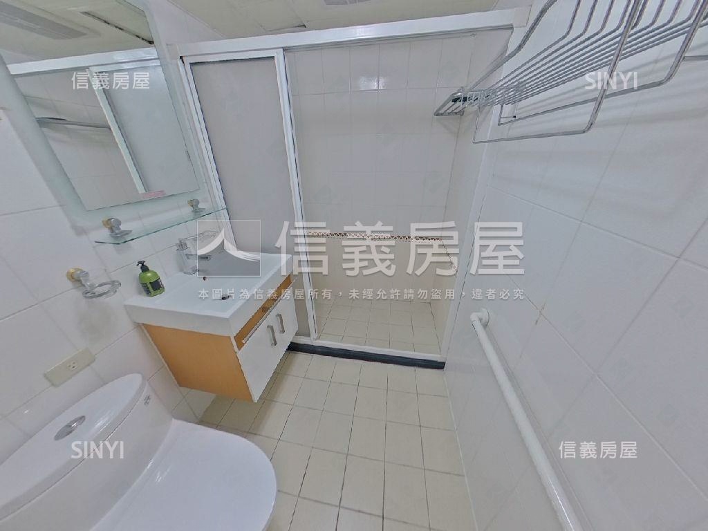 極景藍區高樓景觀宅房屋室內格局與周邊環境