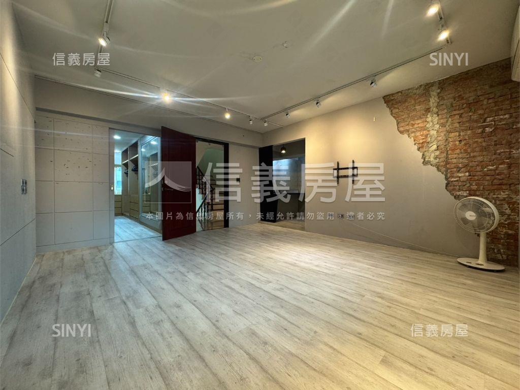 老莊樓中樓稀有釋出房屋室內格局與周邊環境