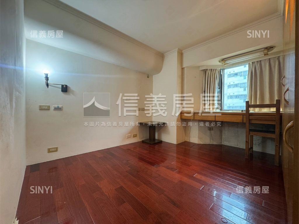 老莊樓中樓稀有釋出房屋室內格局與周邊環境