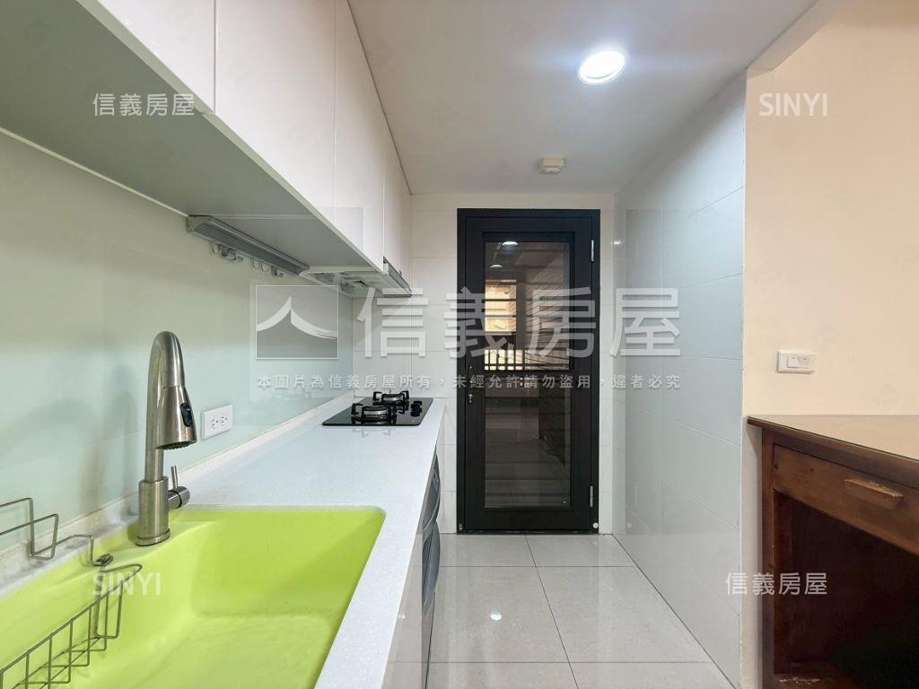 大櫻國採光美三房平車誠售房屋室內格局與周邊環境