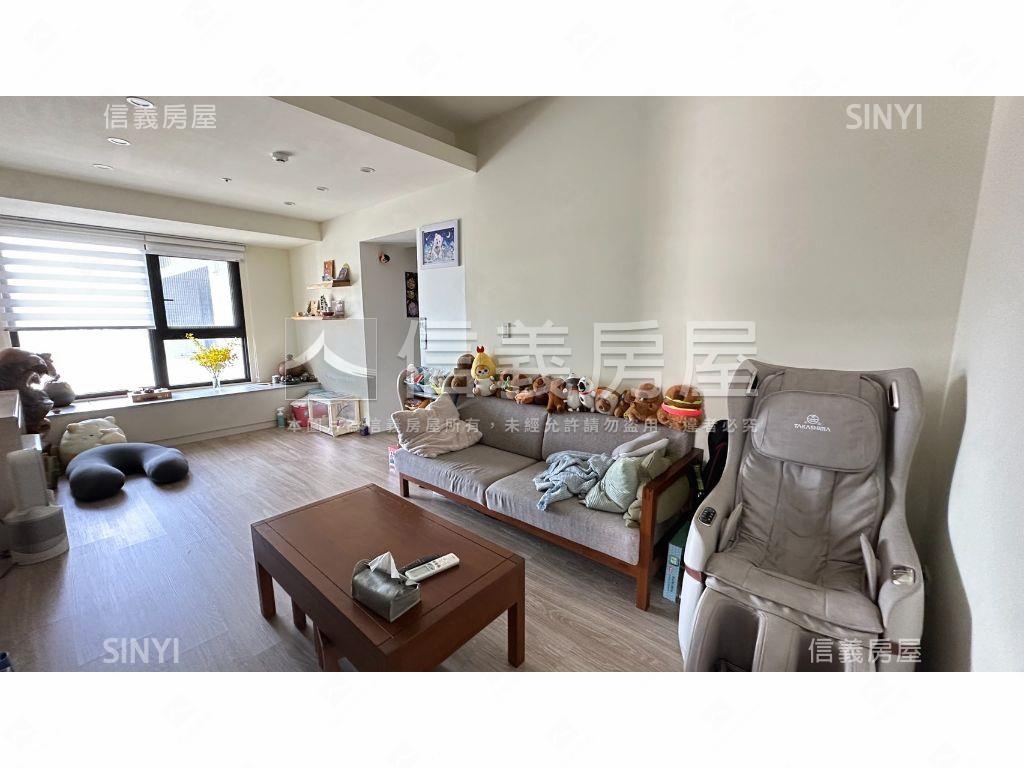 先看博識三房平面車位房屋室內格局與周邊環境
