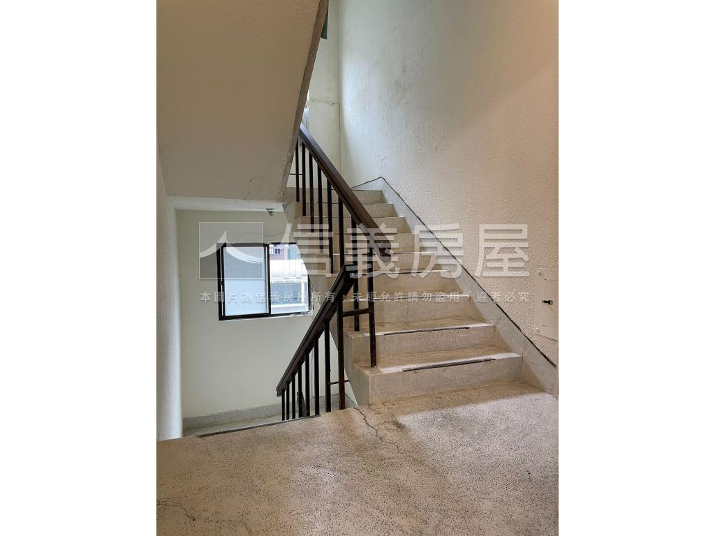 稀有！名人巷介壽典雅三房房屋室內格局與周邊環境