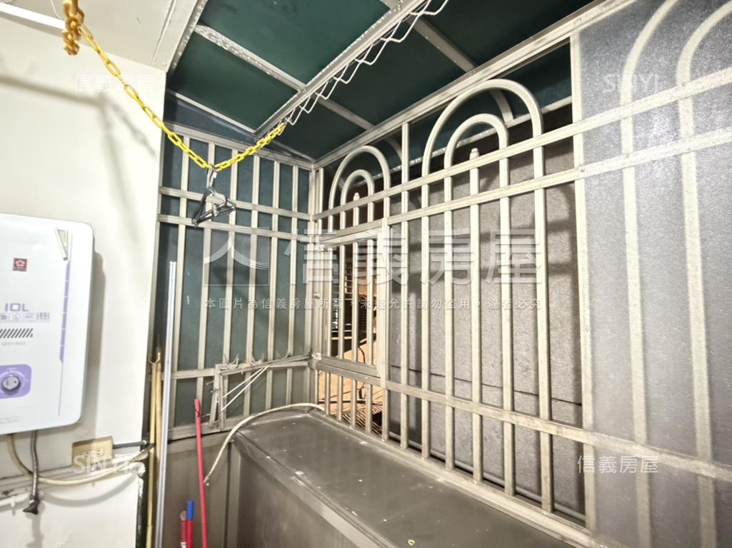 近大坪林捷運站低樓層２樓房屋室內格局與周邊環境