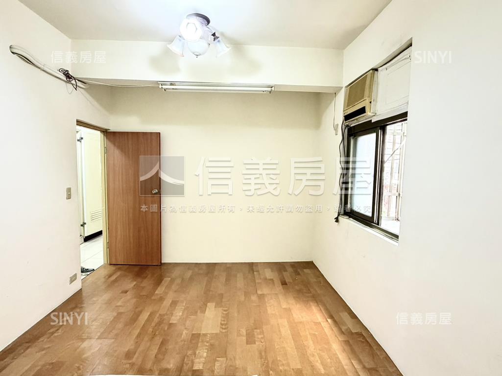 近大坪林捷運站低樓層２樓房屋室內格局與周邊環境