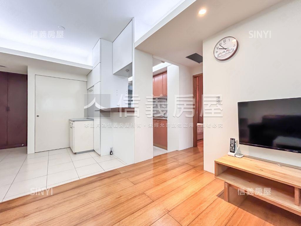 美麗佳人兩房有車位房屋室內格局與周邊環境