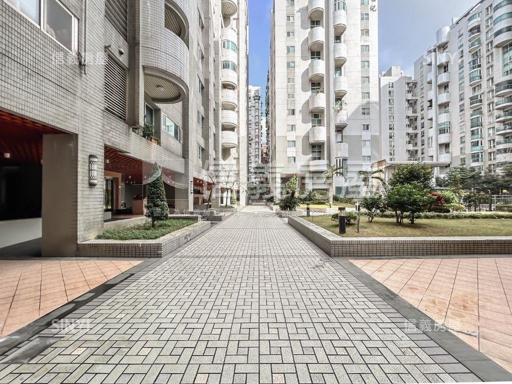 美麗佳人兩房有車位房屋室內格局與周邊環境