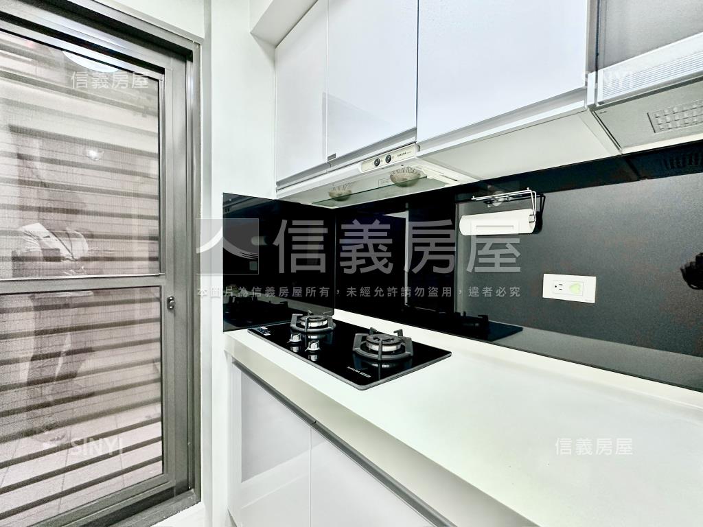 鹽埕✨和築馥寓兩房平車房屋室內格局與周邊環境