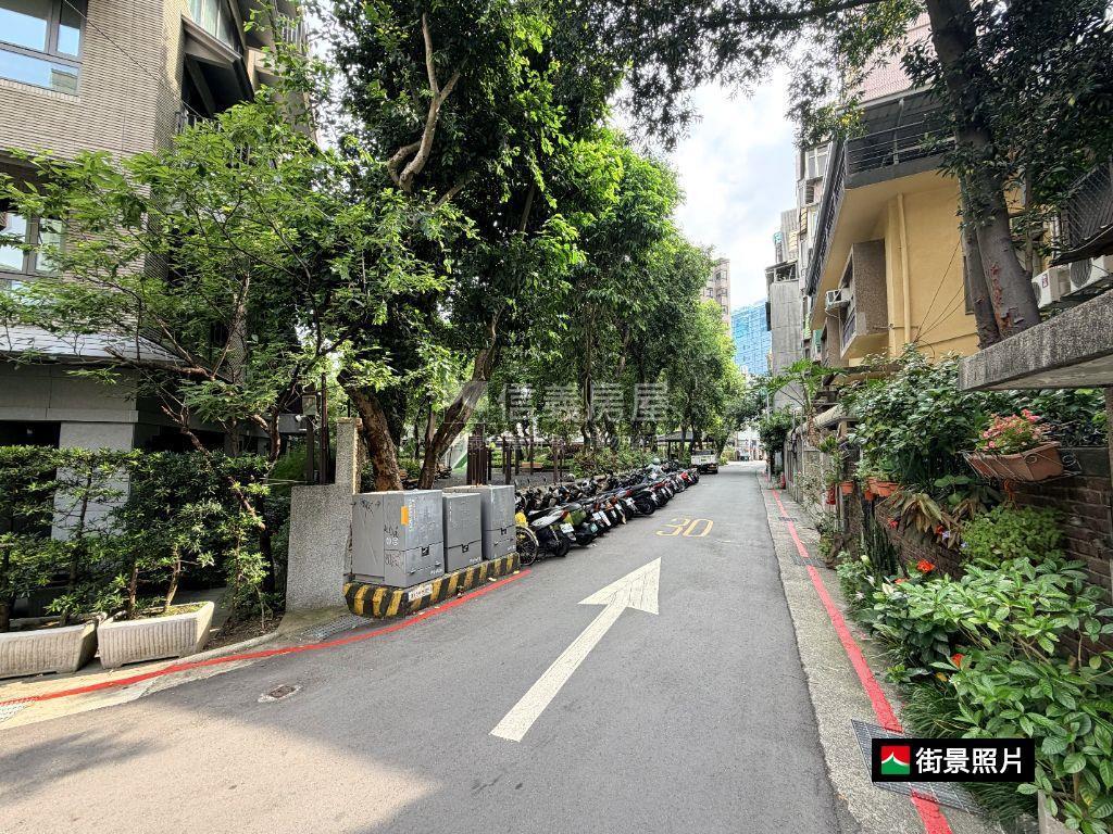 ⭐忠孝新生．美景電梯頂加房屋室內格局與周邊環境