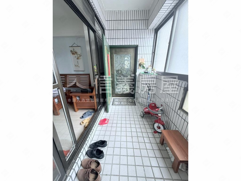 大器＊邊間＊亮四房大空間房屋室內格局與周邊環境