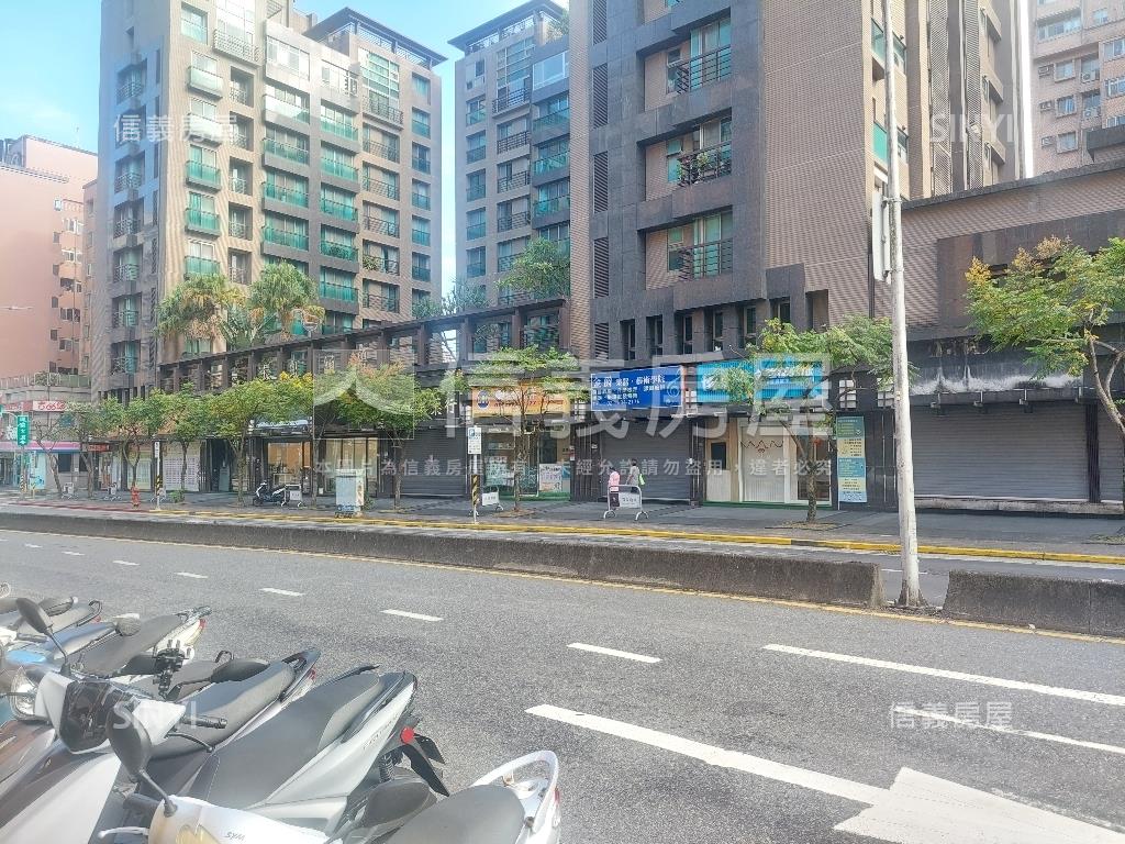 金湖路拓真店面房屋室內格局與周邊環境