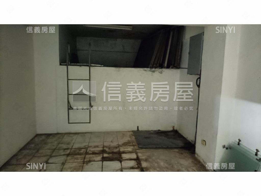 中東街上大店面房屋室內格局與周邊環境