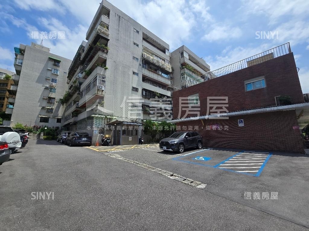中銀山莊景觀戶房屋室內格局與周邊環境